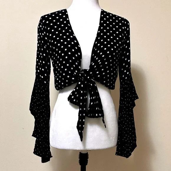 Seven Wonders Black White Spots Crop Top w Tie Wide Bell Sleeves Shirt Blouse 6 - Picture 3 of 16